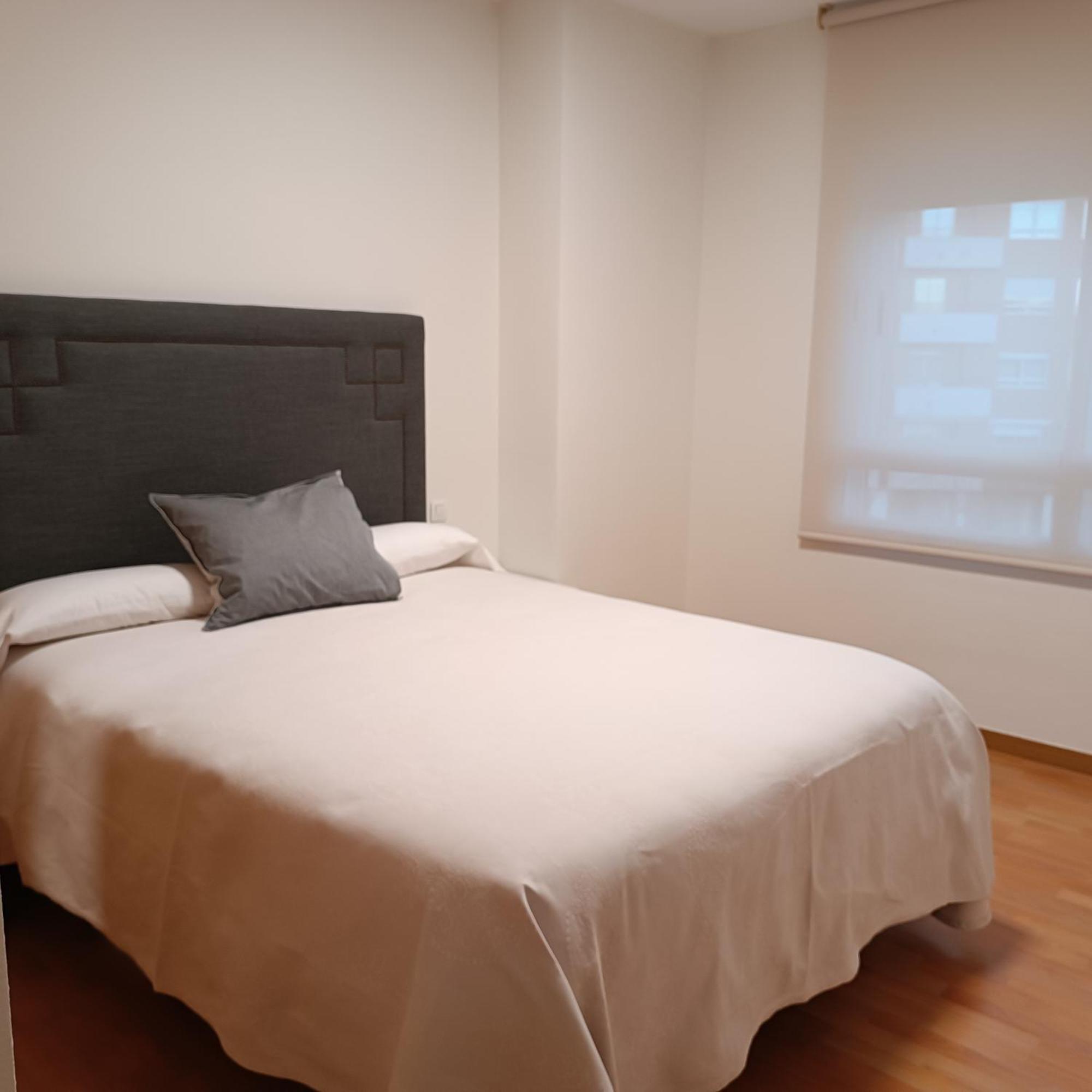 Apartamentos Go Covaresa Parking Gratuito Bajo Disponibilidad Valladolid Eksteriør billede